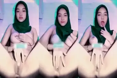 Bokep Hijab Sarah Colmek Basah Gaya Solo Intens
